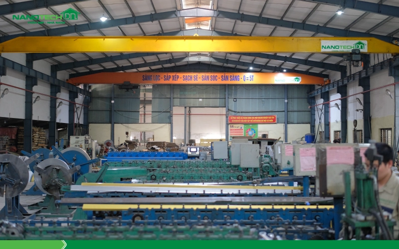 Giải Mã Công Nghệ Máy Cán Khung Trần Thạch Cao Hiện Đại 2